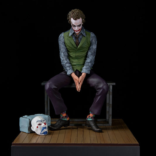 JOKER PREMIUM FIGURE